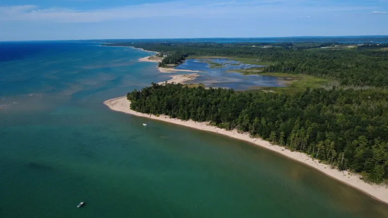 Island in a Bubble: How Freshwater Islands Brew Their Own Wild Weather